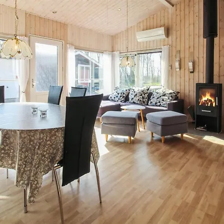 Edy - 25km From The Sea By Interhome Feriehus *